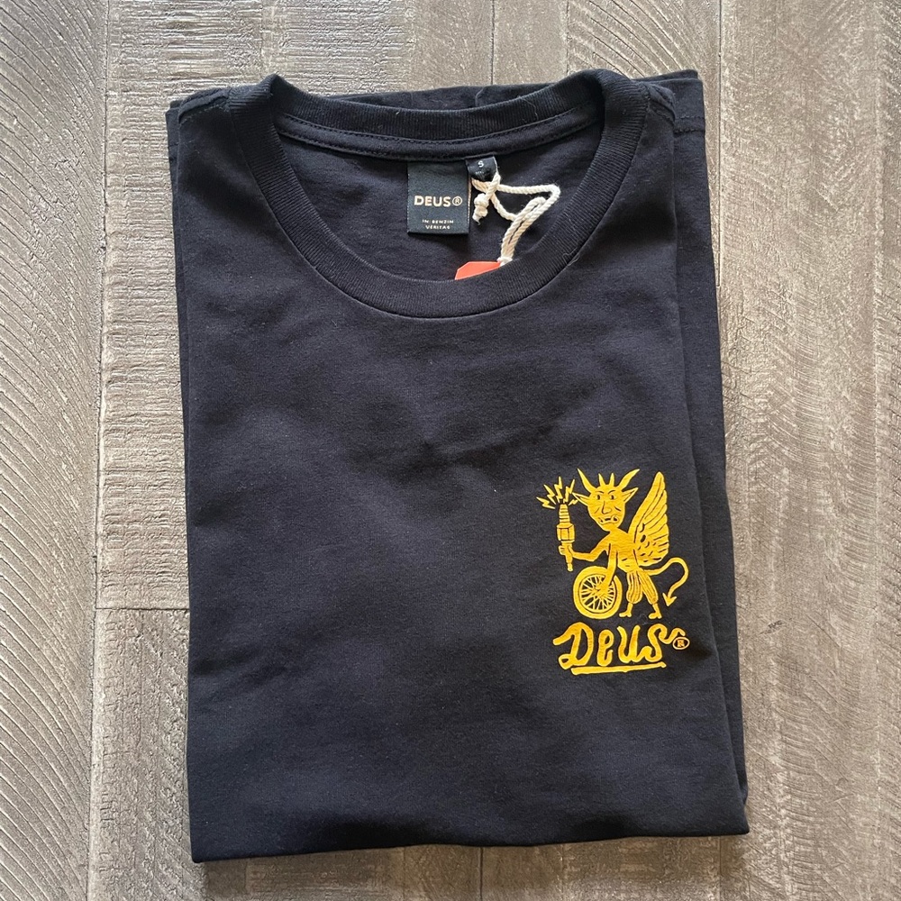 Deus Devil Camperdown Tee